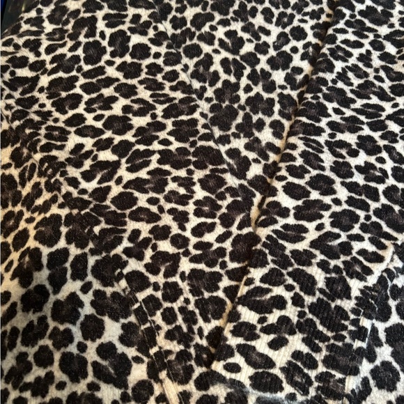Vince Camuto Black and White Leopard Print Sweater XL - Picture 6 of 8
